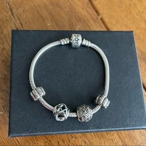 Pandora Snake Bracelet w/ 4 Pandora Charms (2 Stoppers) EUC